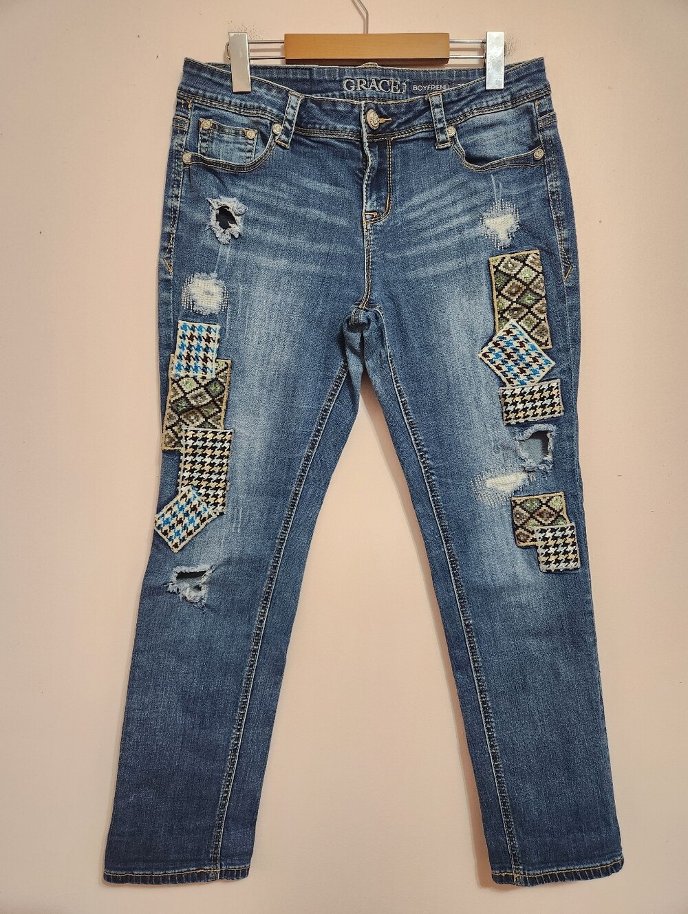 Grace in LA Boyfriend Jeans Distressed Patchwork Houndstooth Southwestern Sz 28